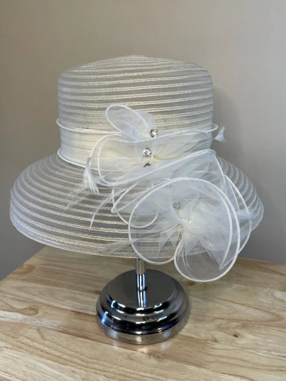 Giovannio NY Beige Wide Brim Hat Floral Rhinestone Derby Wedding Church